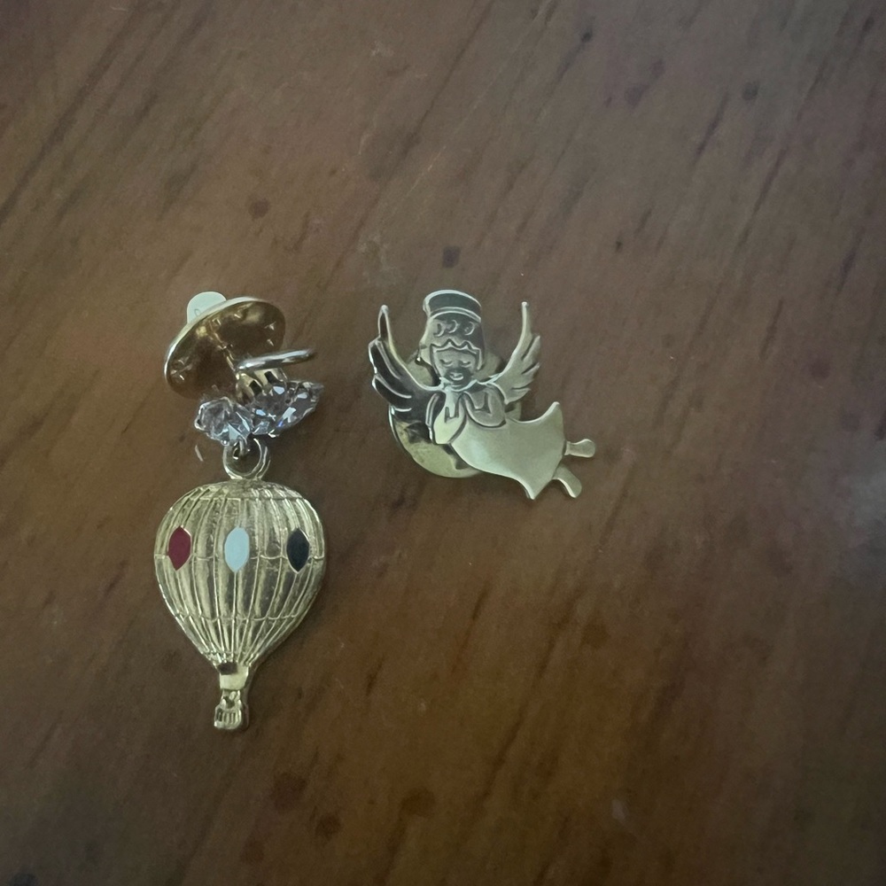Set Of 2 Angel Cherub Vintage Pin Back Wings Religious Lapel Gold
Tone Brooch